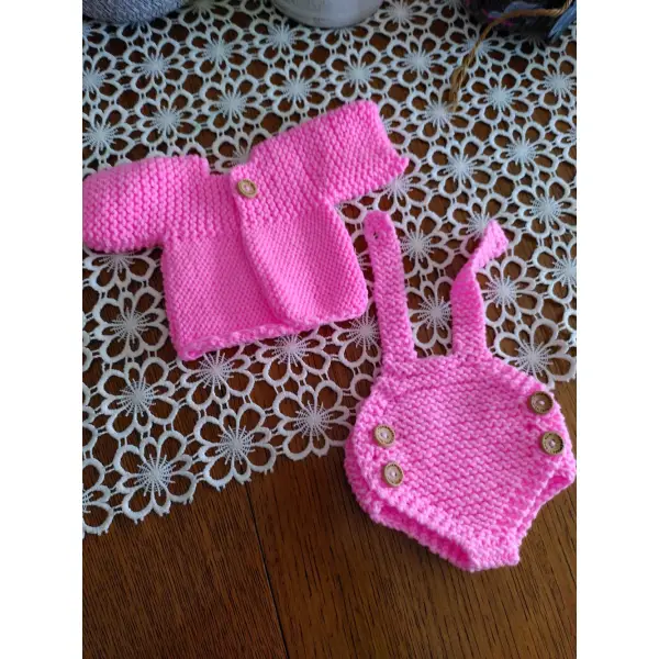 Ensemble poupon rose tricot fait main neuf