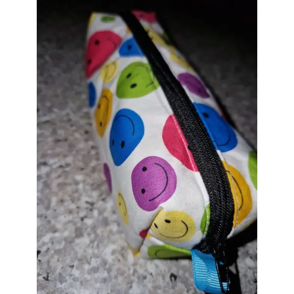 Trousse d'école/maquillage smileys"