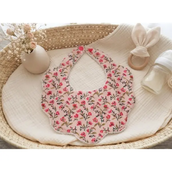 Bavoir bébé coton blanc imprimé fleurs et éponge blanche