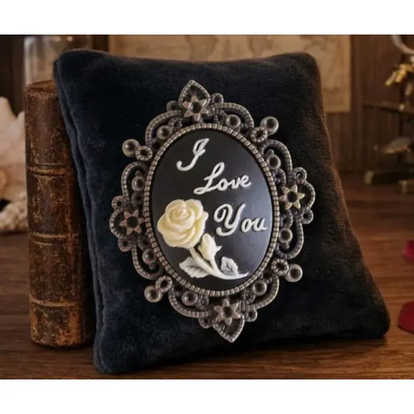 Broche florale rose romantique - camée botanique poétique - symbole amoureux.