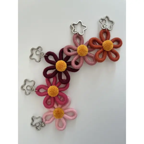 Porte clés fleur en macramé