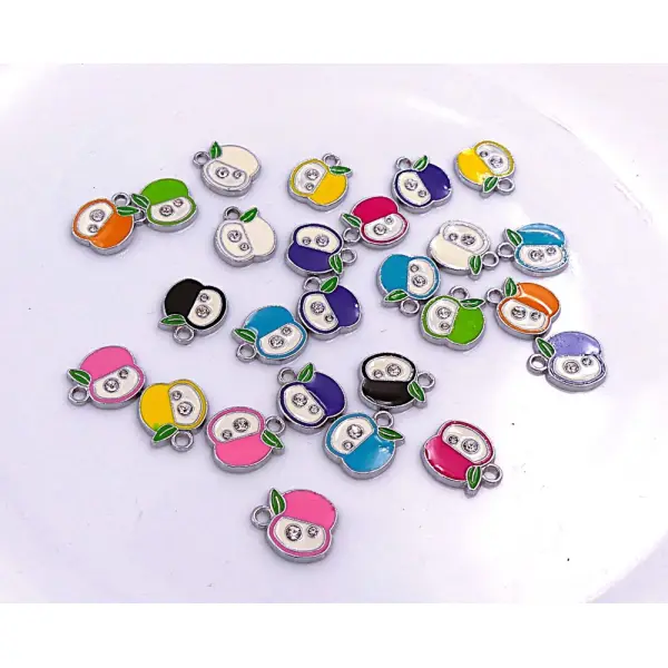 Pendentif pomme, lot de 5, métal émaillé avec strass, création bijoux