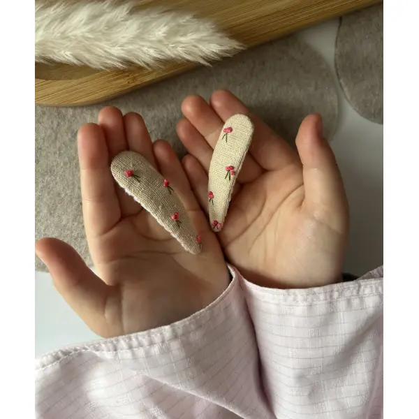Barrettes bébé brodées à la main, lin et feutrine, accessoires cheveux enfant, idée cadeau naissance