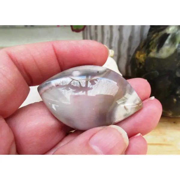 Un incroyable cabochon forme libre "jaspe willow creek" : 47 mm x 30 mm x 5,3 mm