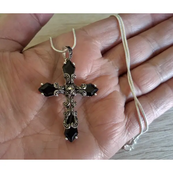 Pendentif croix arménienne en argent sterling et obsidienne