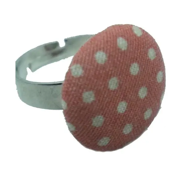 Bague argentée tissu rose à pois blancs