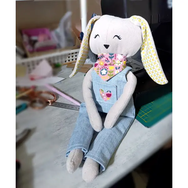 Poupée renée en tissu/ poupée de chiffon lapin