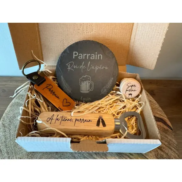 Coffret cadeau personnalisé - décapsuleur, porte-clé, bouchon, dessous de verre - box cadeau parrain, marraine, fête des pères