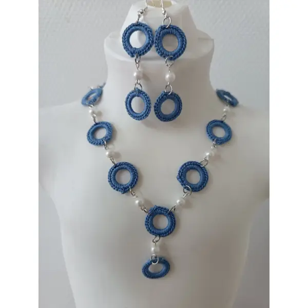 Ensembles de bijoux crochet et perles fait main, collier et boucles d'oreilles, parure élégance chic, idée cadeau