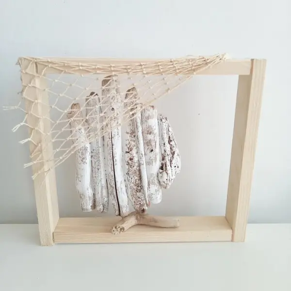 Grand cadre mural avec poisson en bois flotté 31x27 cm