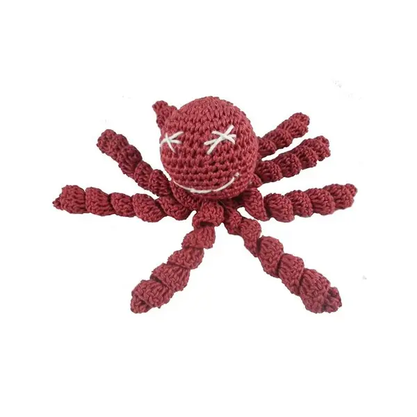 Pieuvre rose brique au crochet pour nouveau-né