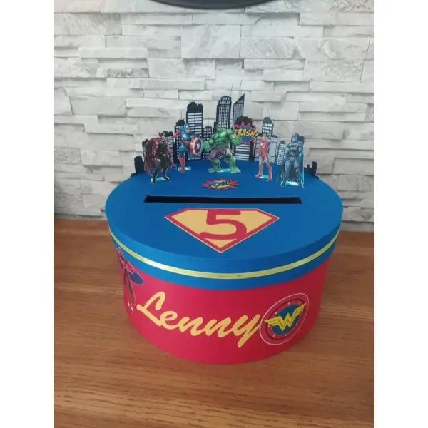 Urne thème marvel pour baptême ou anniversaire