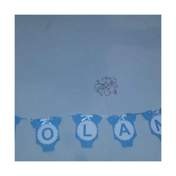 Guirlande prénom forme body bébé couleurs aux choix