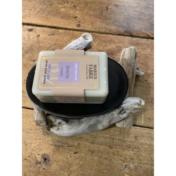 Porte savon en bois flotté, décoré d'1 coquillage et coupelle ovale noire