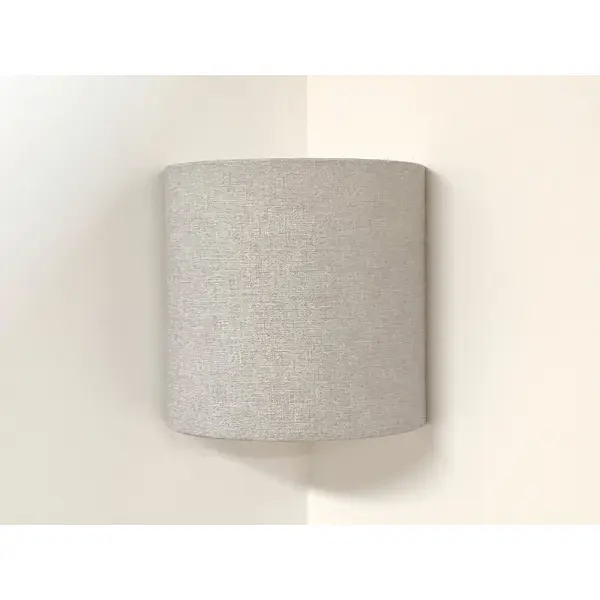 Applique murale d'angle demi-lune gris clair effet textile, luminaire déco lumineux, scandinave et moderne