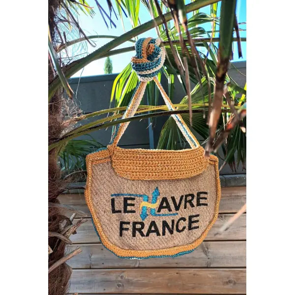 Sac à bandoulière upcycling sac à café et cotons recyclés. cousu et crocheté main.