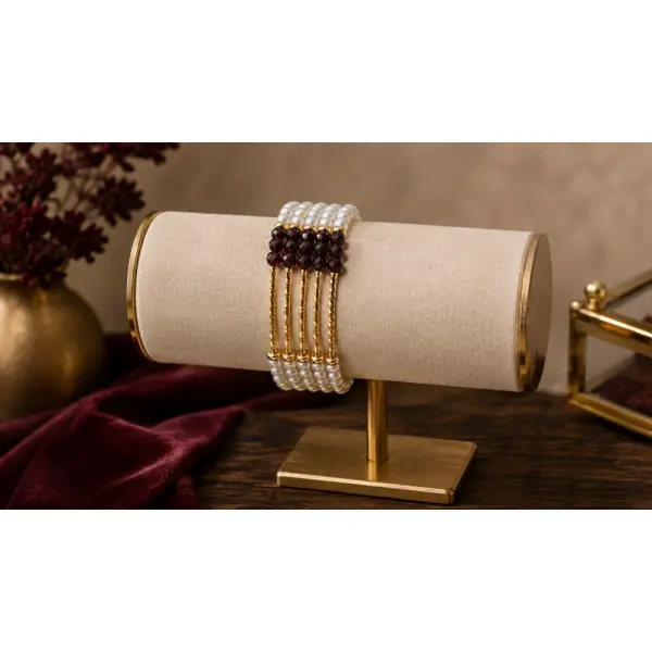 Bracelet ajustable femme cinq rangs rangées perle blanche nacre nacrée petite perle rouge grenat lie de vin facette facettée tube fin