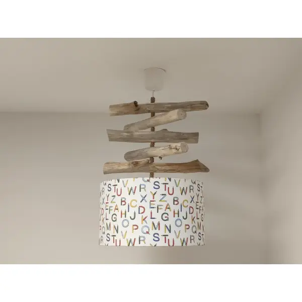 Lustre bois flotté alphabet & crayons 35cm • luminaire suspendu enfant artisanal • décoration chambre, salle de jeux & coin lecture